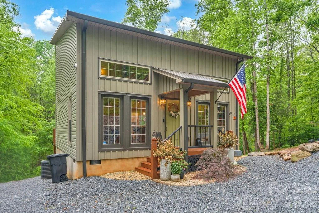 38 Macey Drive - Photo 2