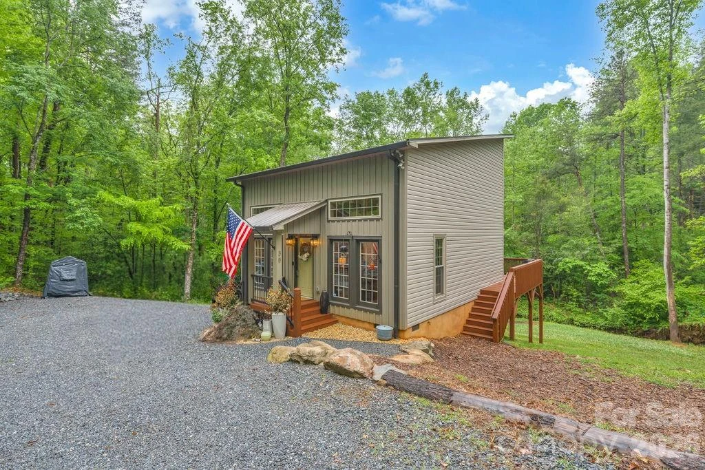 38 Macey Drive - Photo 4