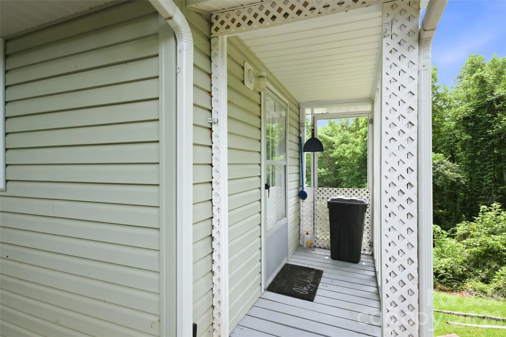 83 E View Street - Photo 16