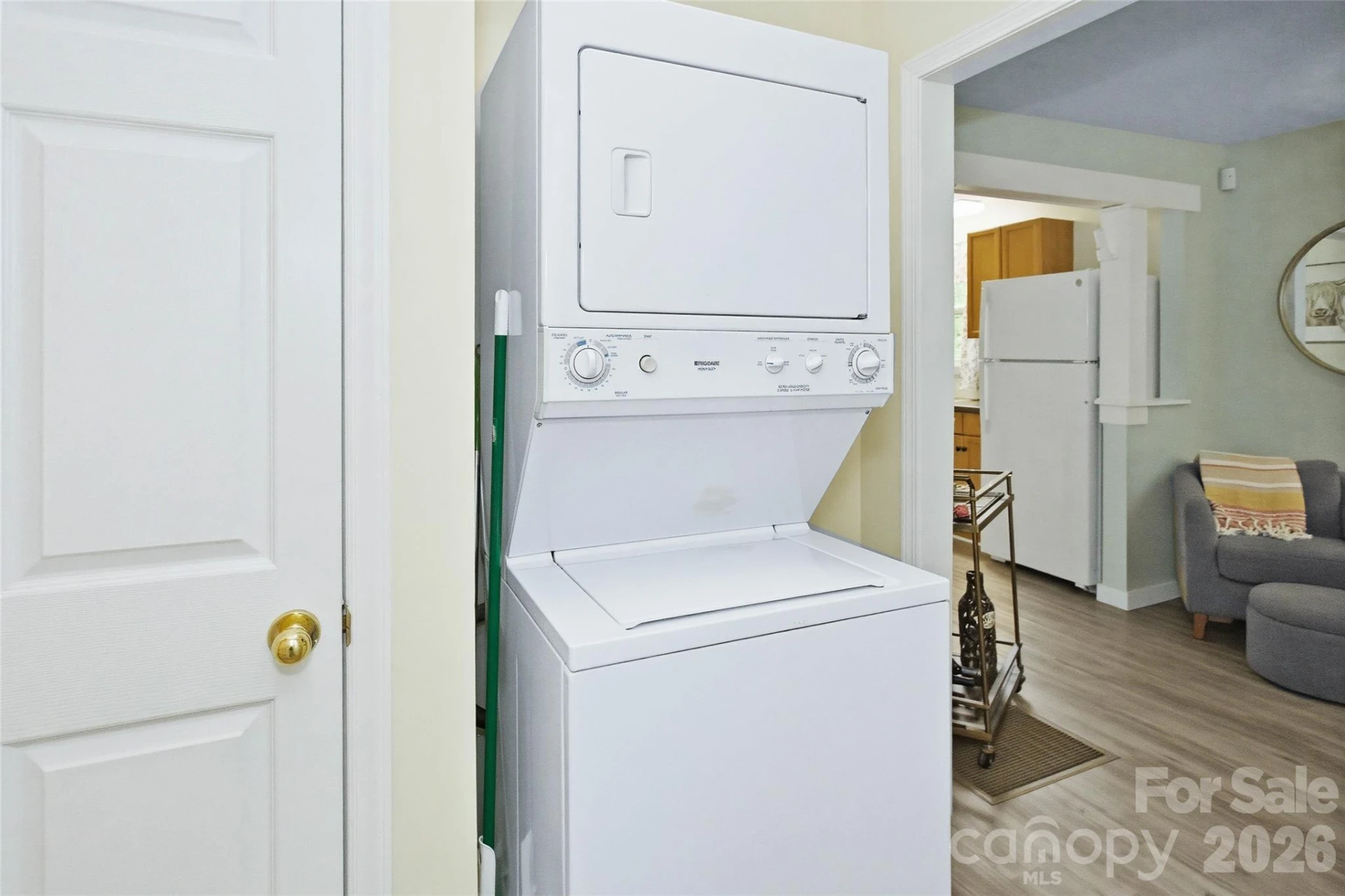 83 E View Street - Photo 41