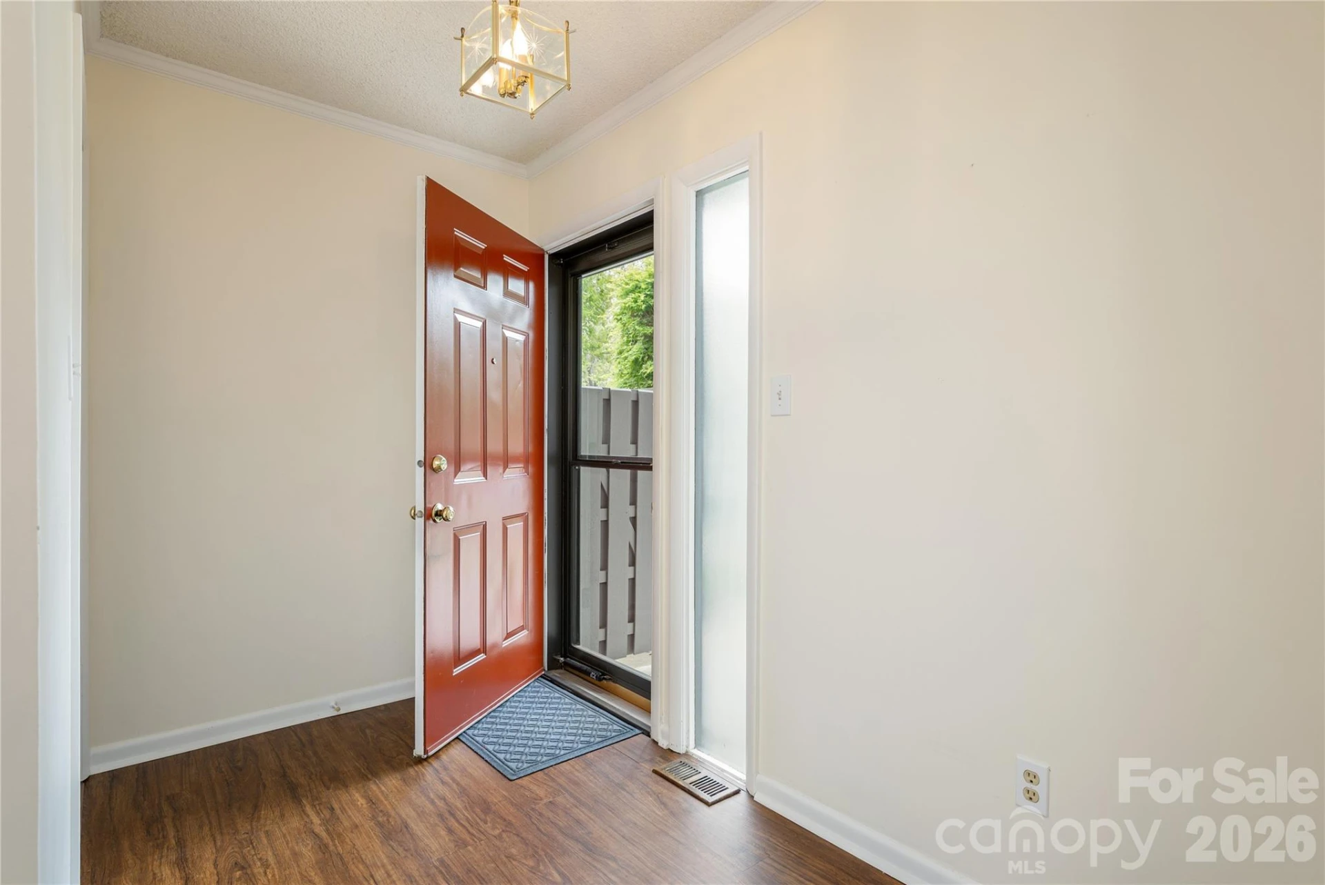 434 Crowfields Drive - Photo 3