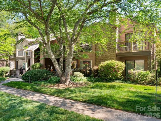 38 Ravencroft Lane