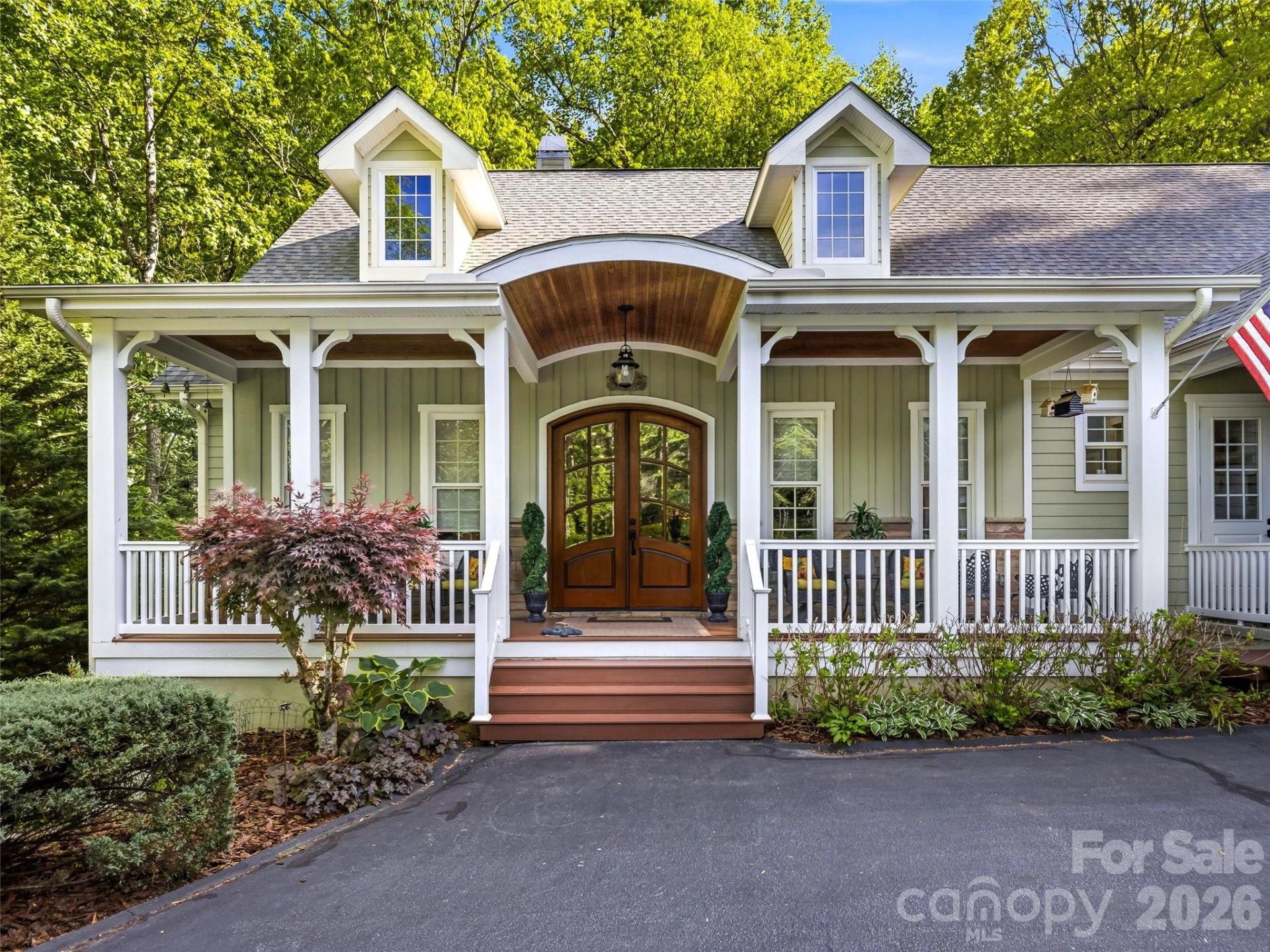 329 Kenmure Drive - Photo 2