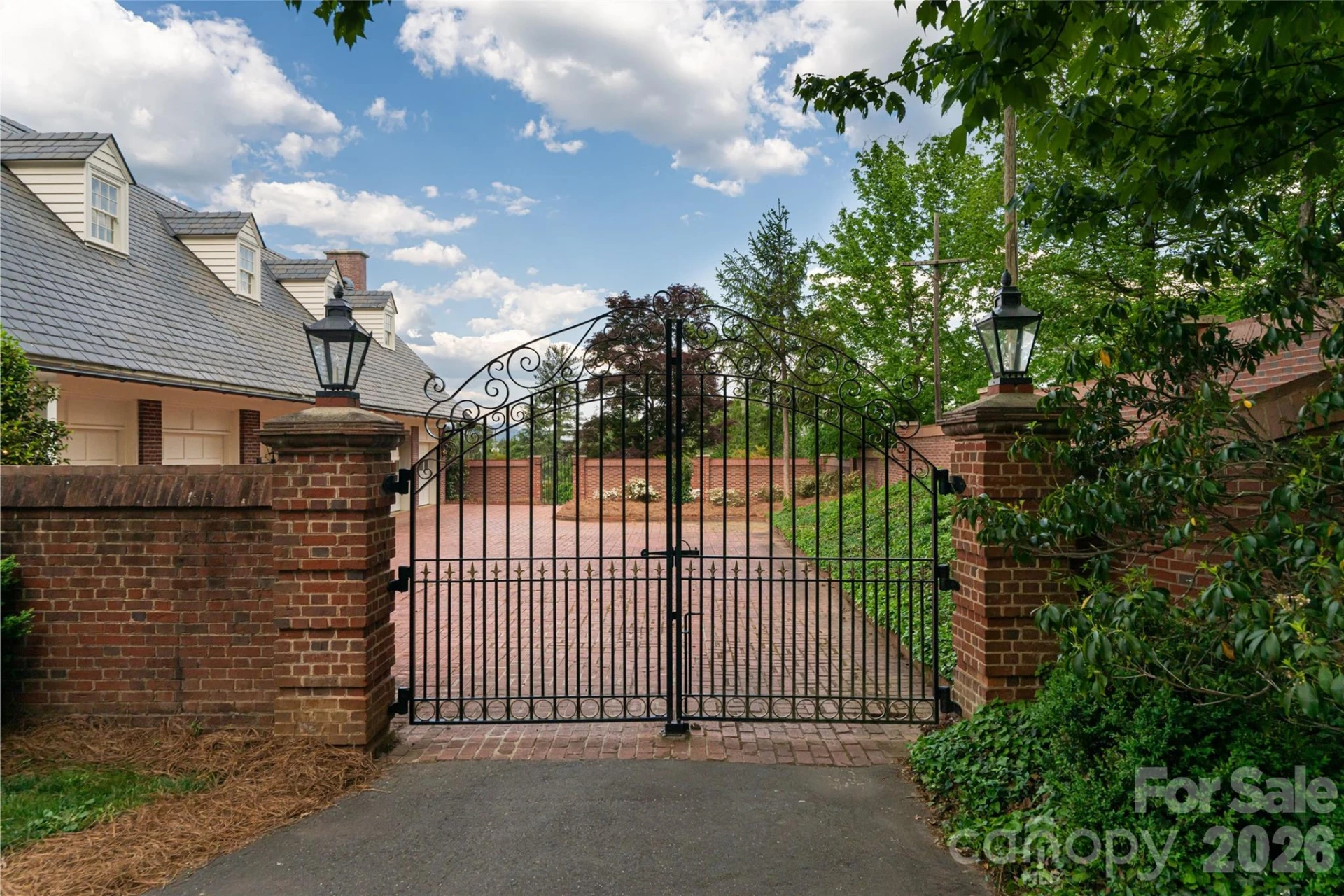 324 Vanderbilt Road - Photo 43