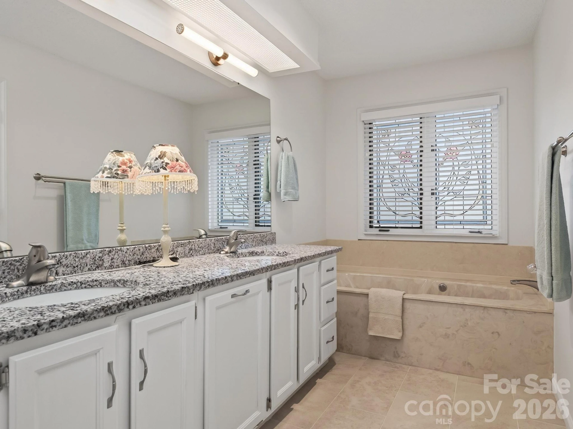 136 Deerlake Drive - Photo 33