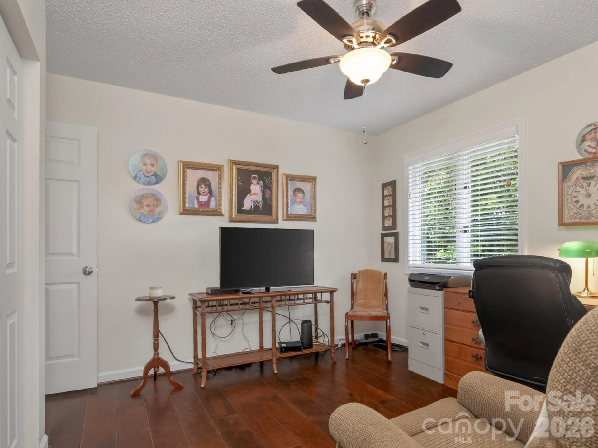 136 Deerlake Drive - Photo 5