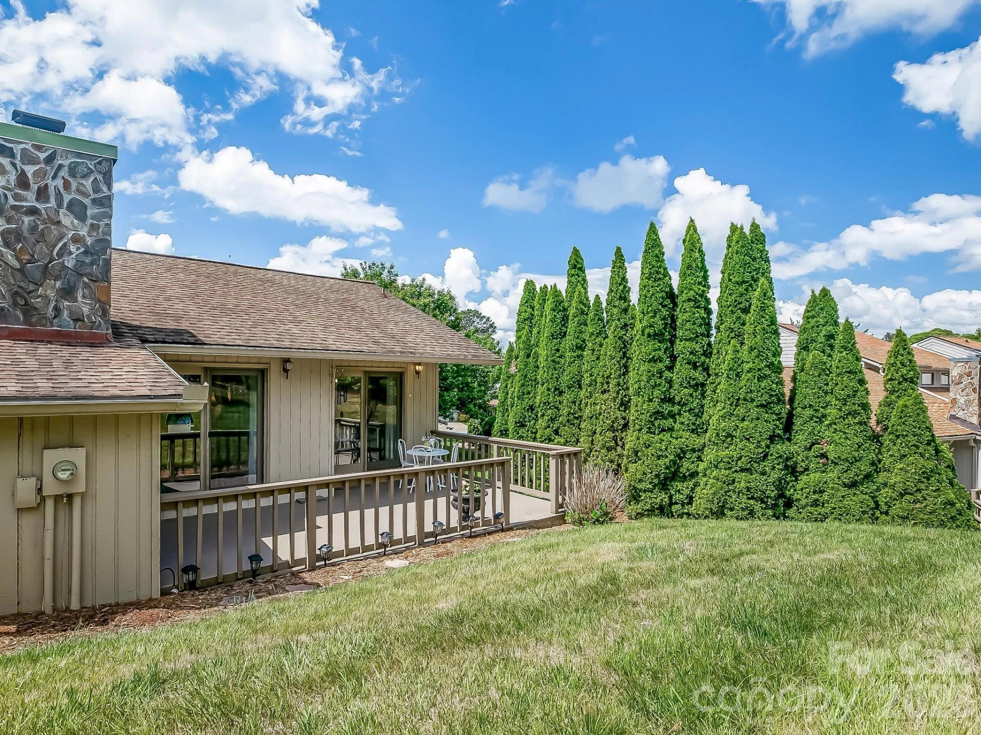 136 Deerlake Drive - Photo 44