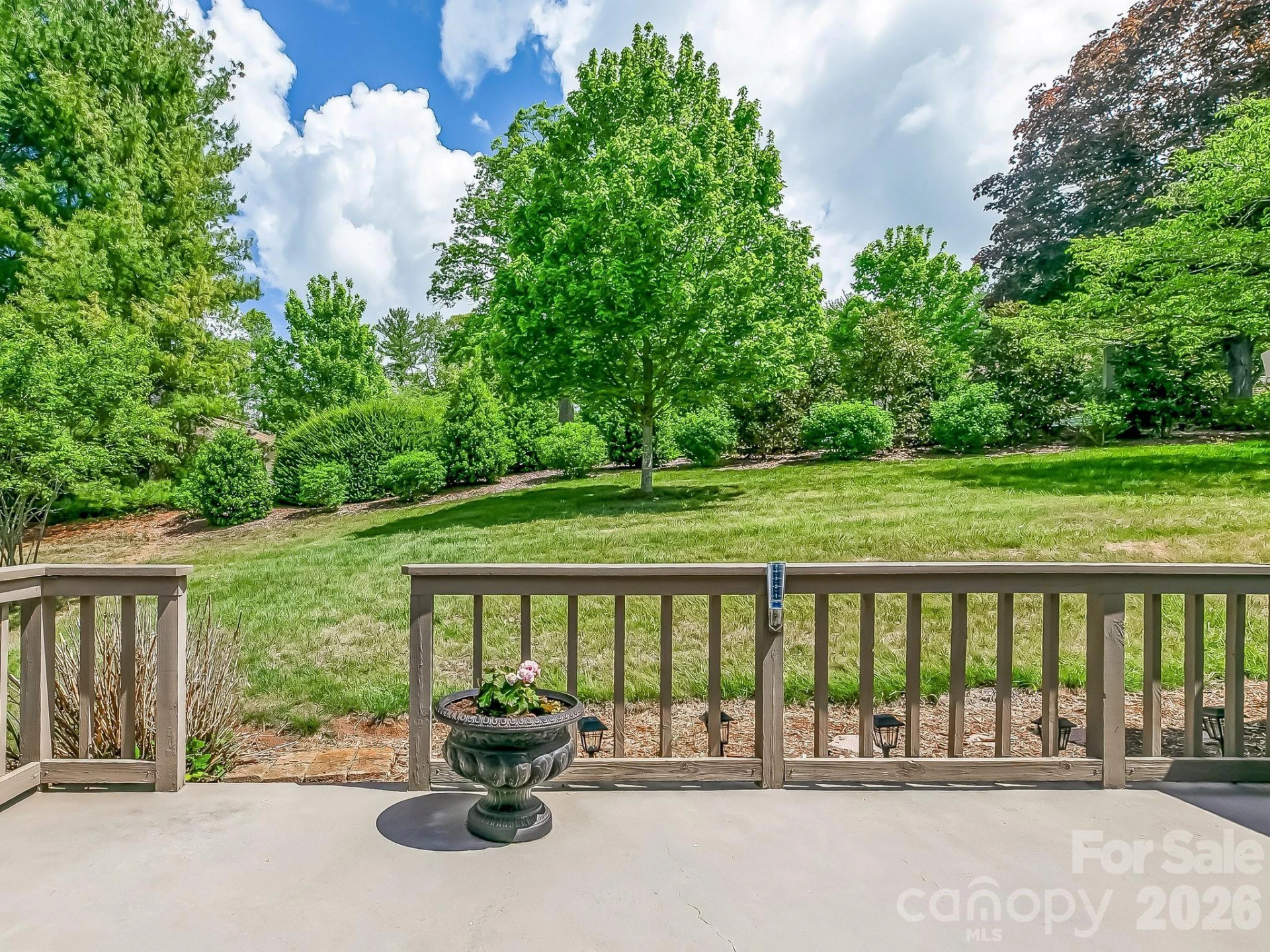 136 Deerlake Drive - Photo 47