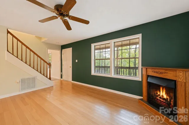 42 Greenview Drive