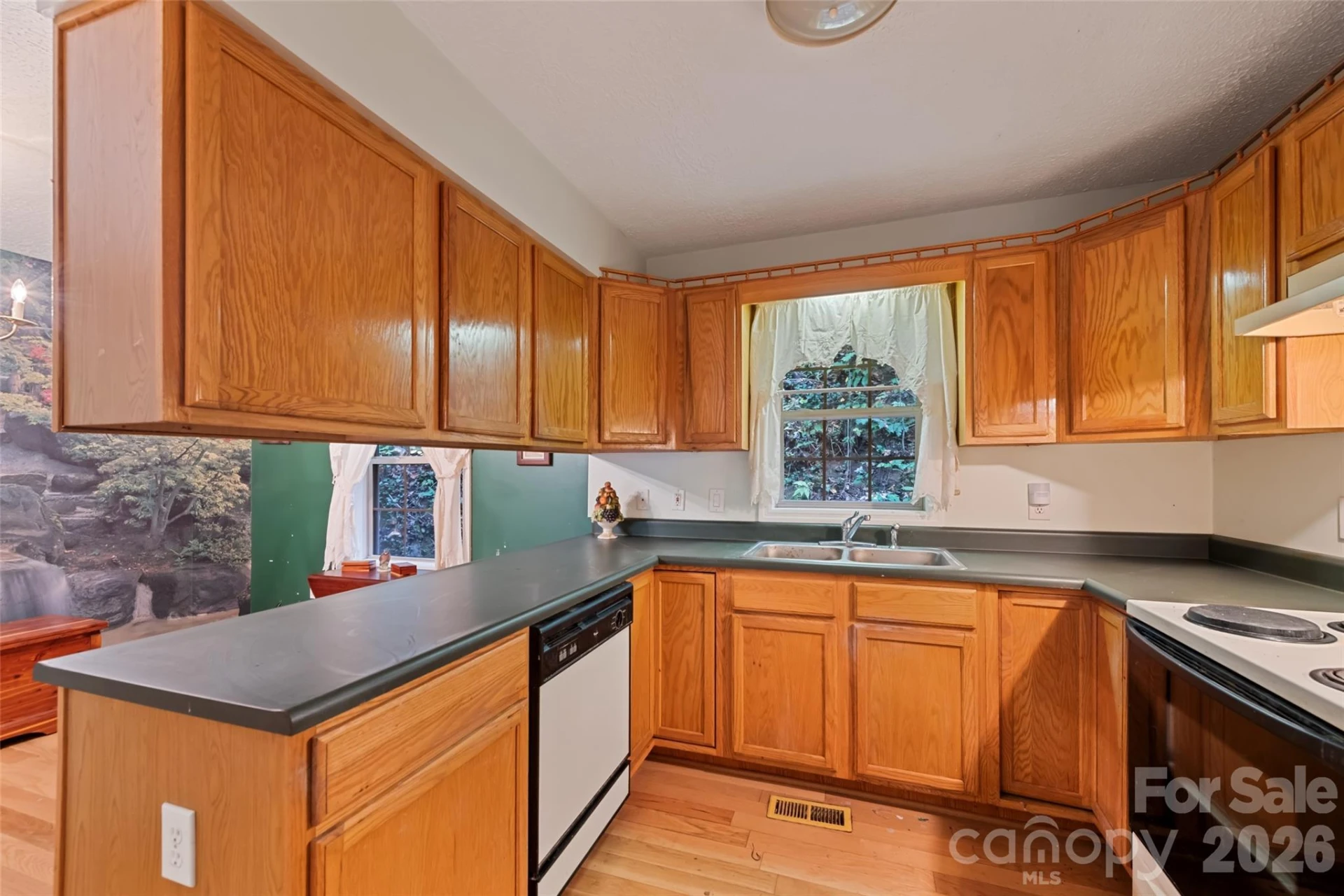 42 Greenview Drive - Photo 13