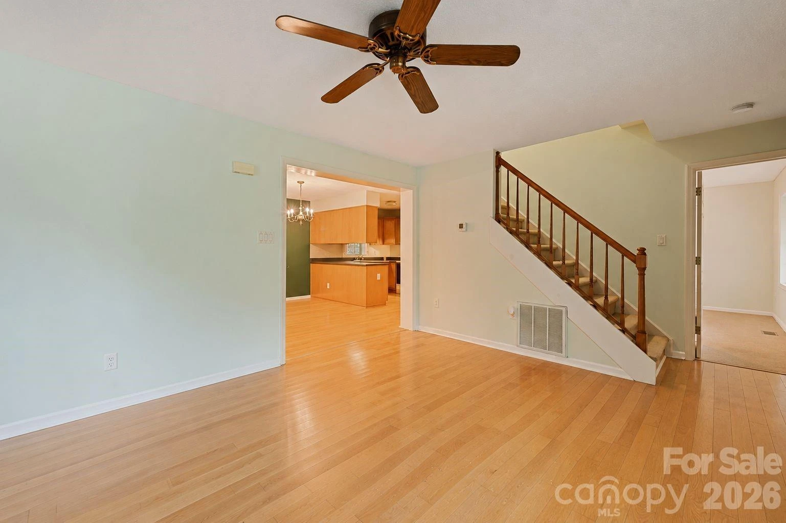 42 Greenview Drive - Photo 8