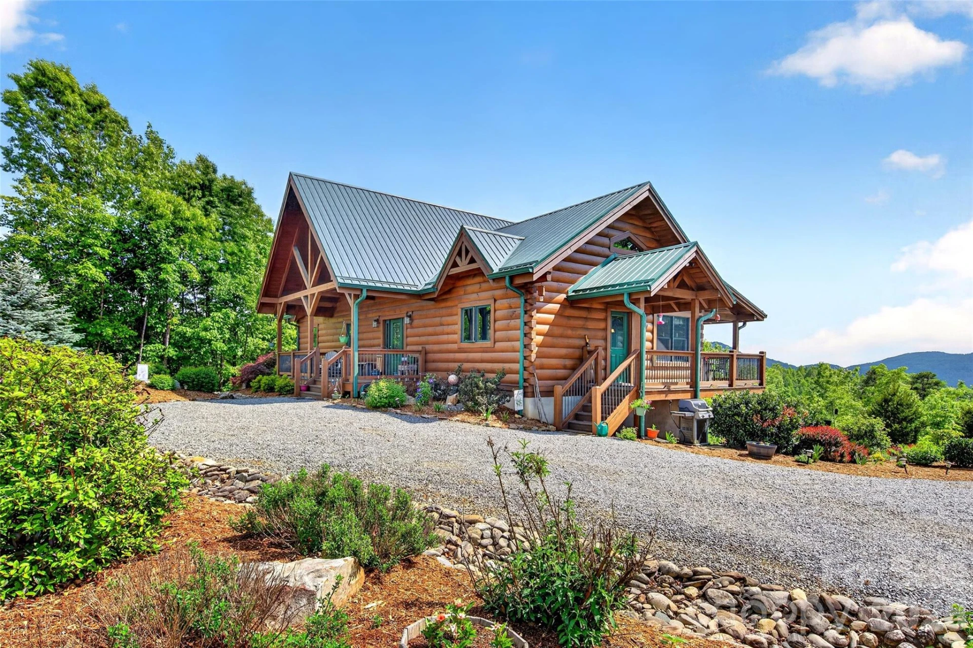 217 Summit Drive - Photo 3