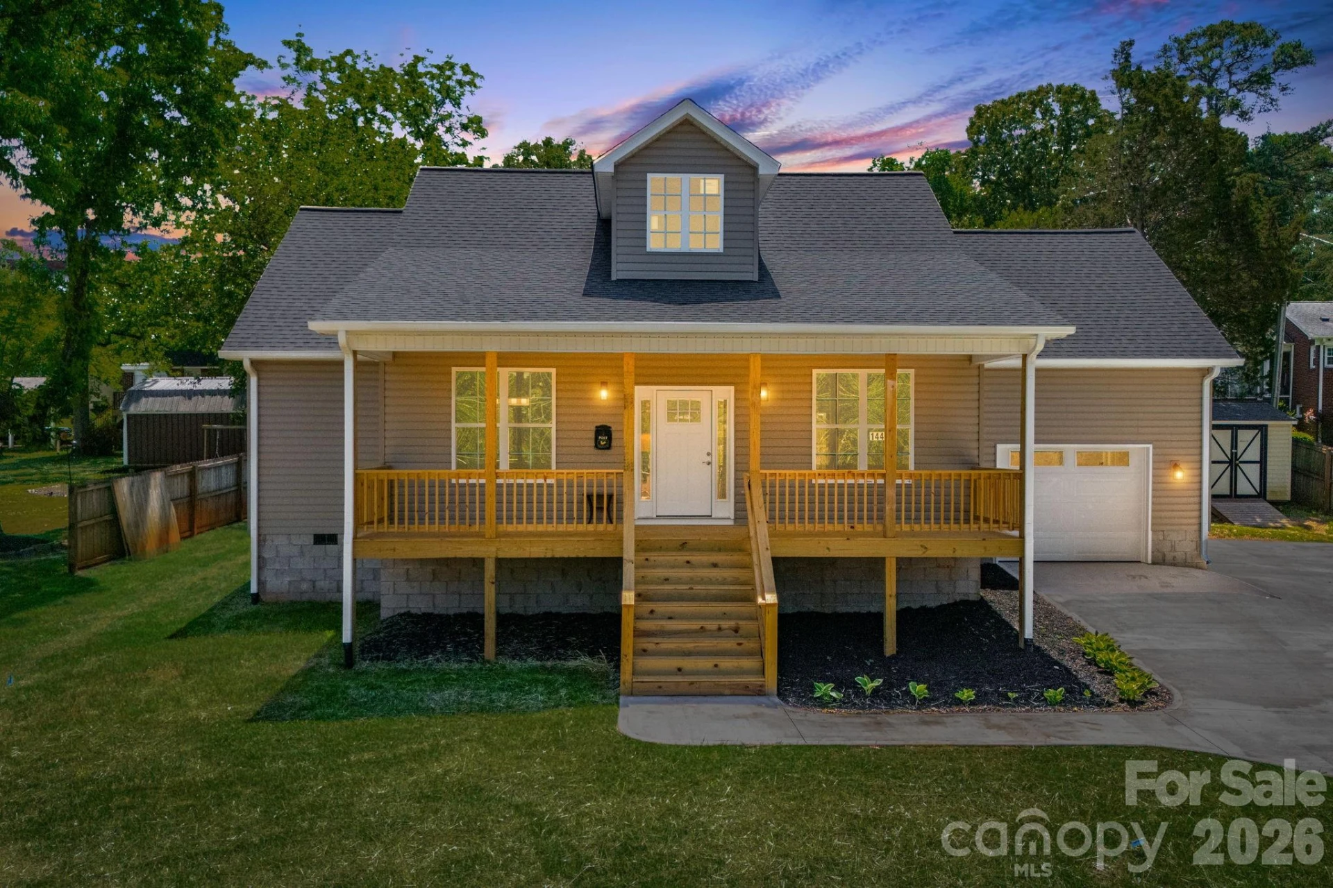 144 Georgia Avenue - Photo 2