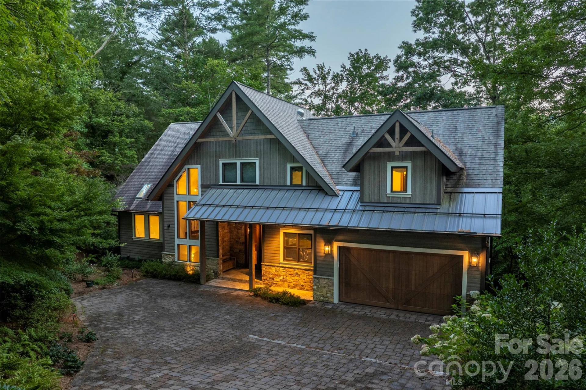 64 Bee Tree Way - Photo 2