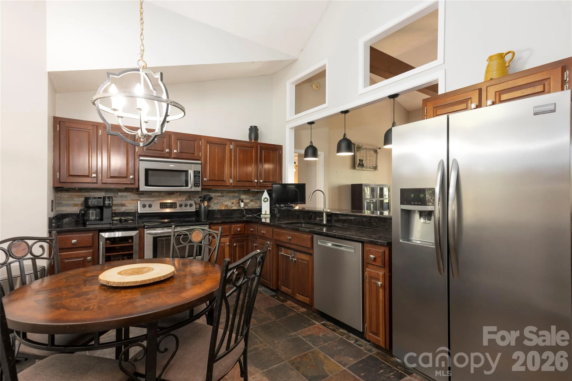 516 Cherokee Trace - Photo 11