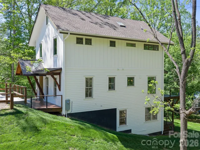 92 Cedar Street
