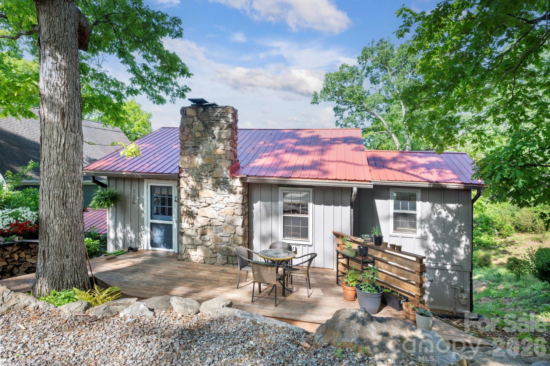 126 Maney Avenue - Photo 3