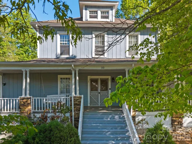 33 Vance Avenue