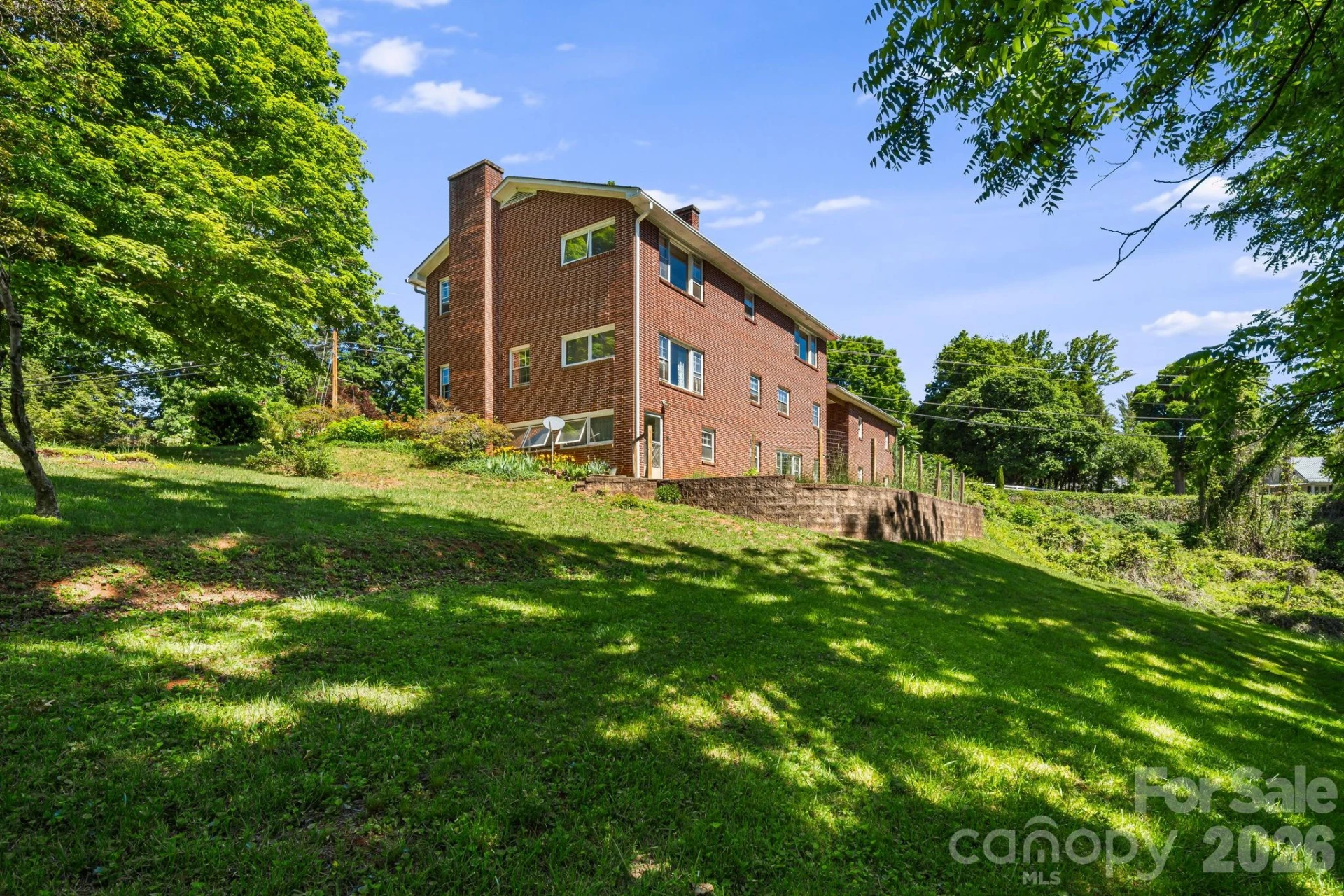 284 Chestnut Street - Photo 3