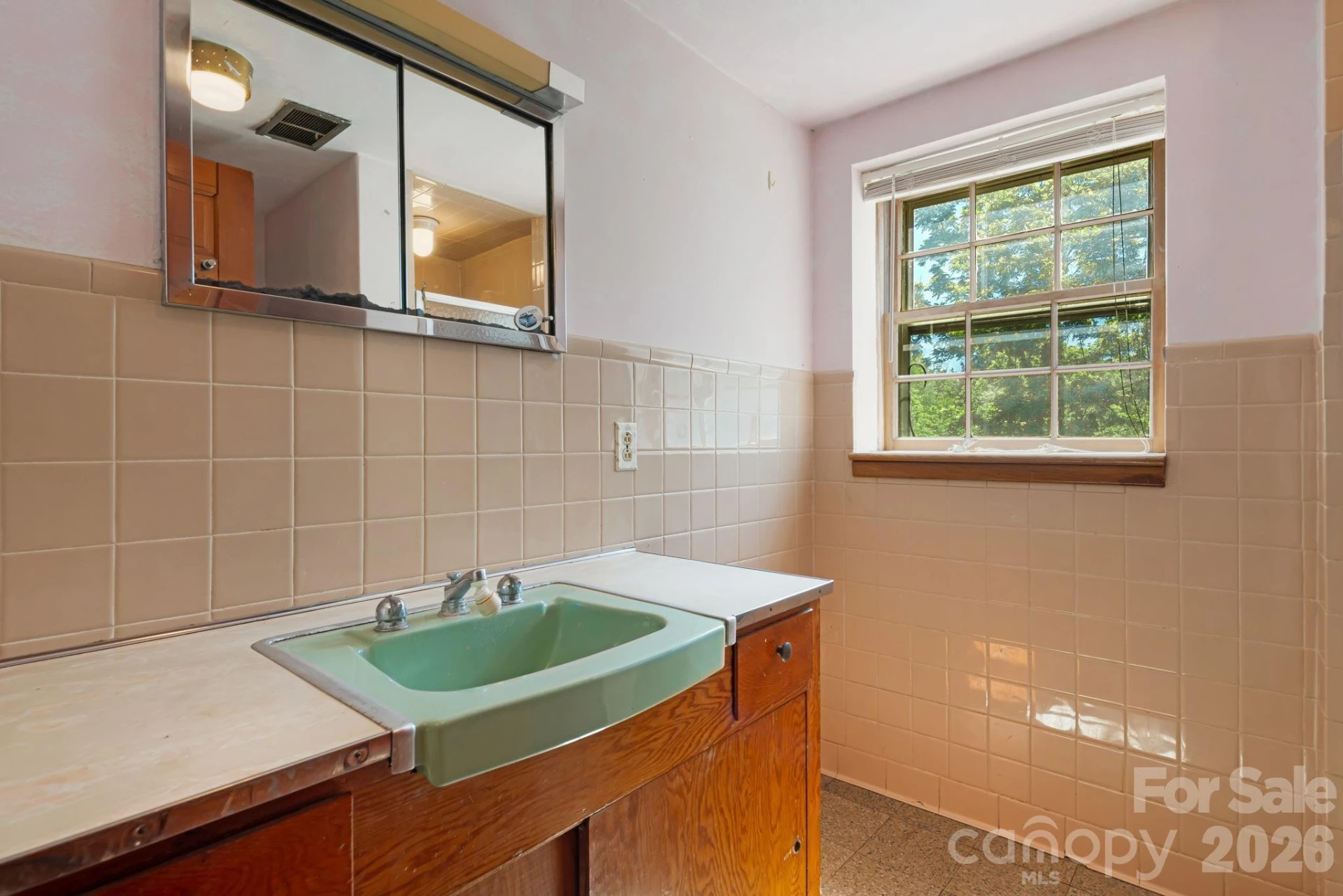 284 Chestnut Street - Photo 30
