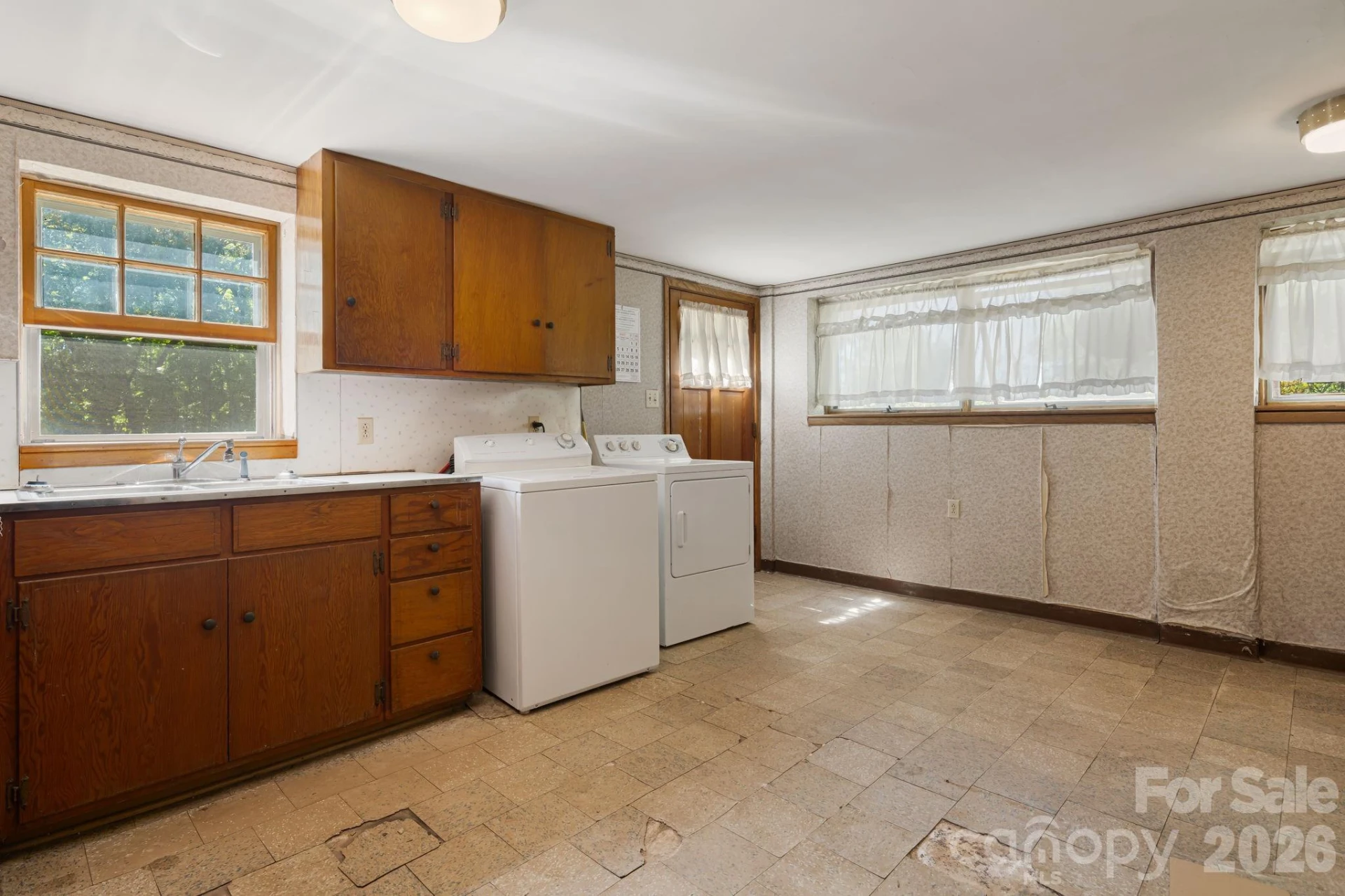 284 Chestnut Street - Photo 31