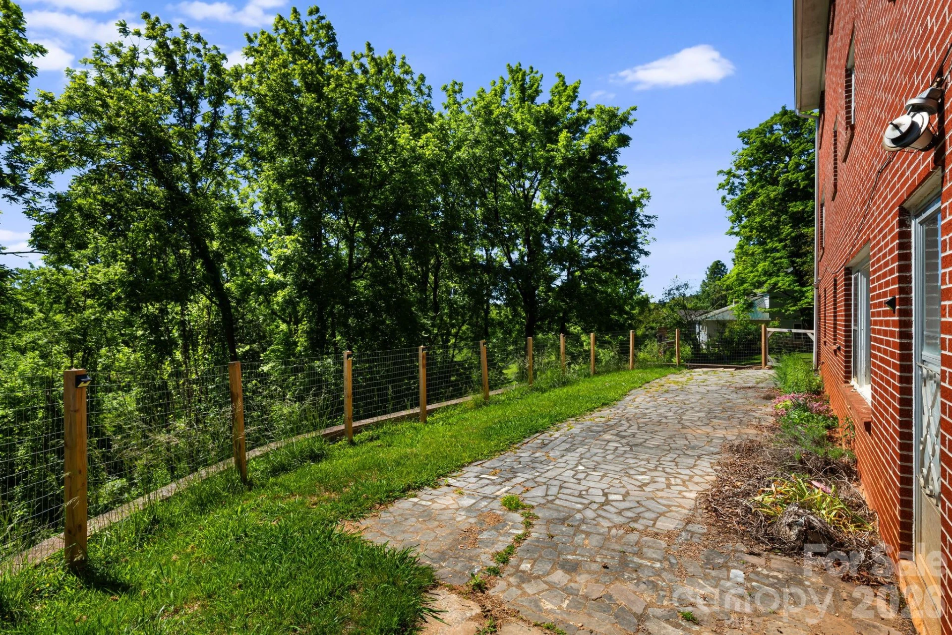 284 Chestnut Street - Photo 35