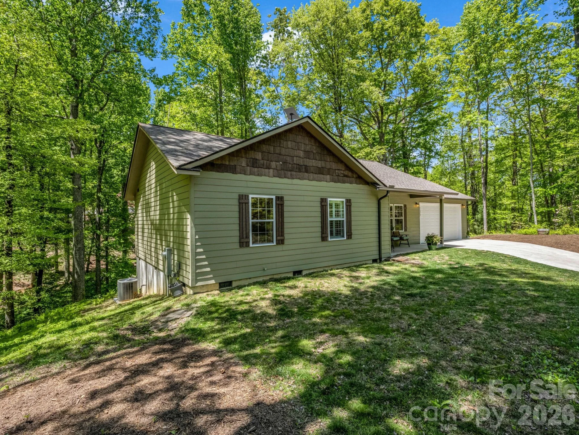 135 Half Moon Lane - Photo 2