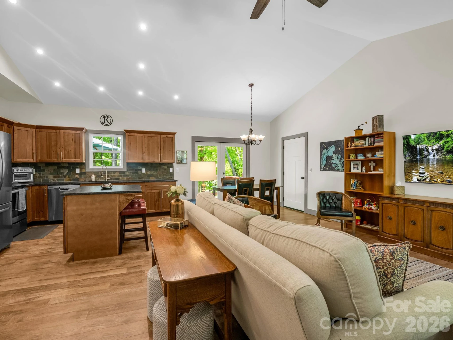 135 Half Moon Lane - Photo 10