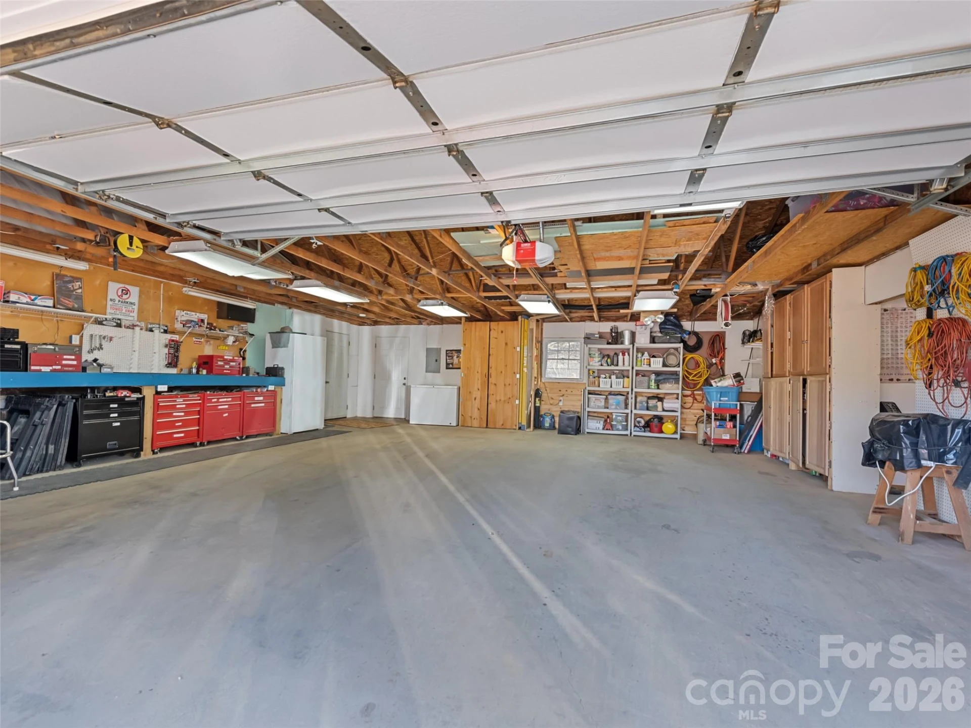 136 Peaceful Valley Drive - Photo 2