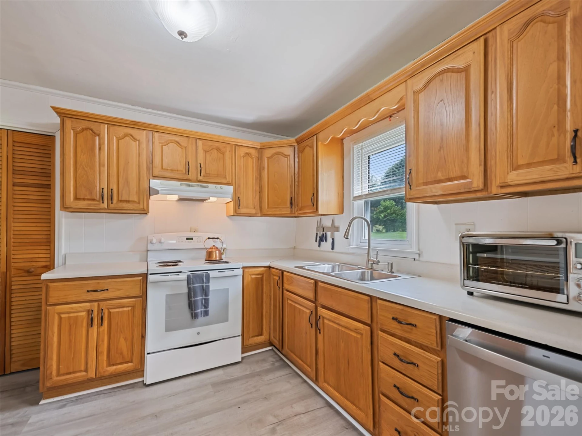 48 Medford Avenue - Photo 6