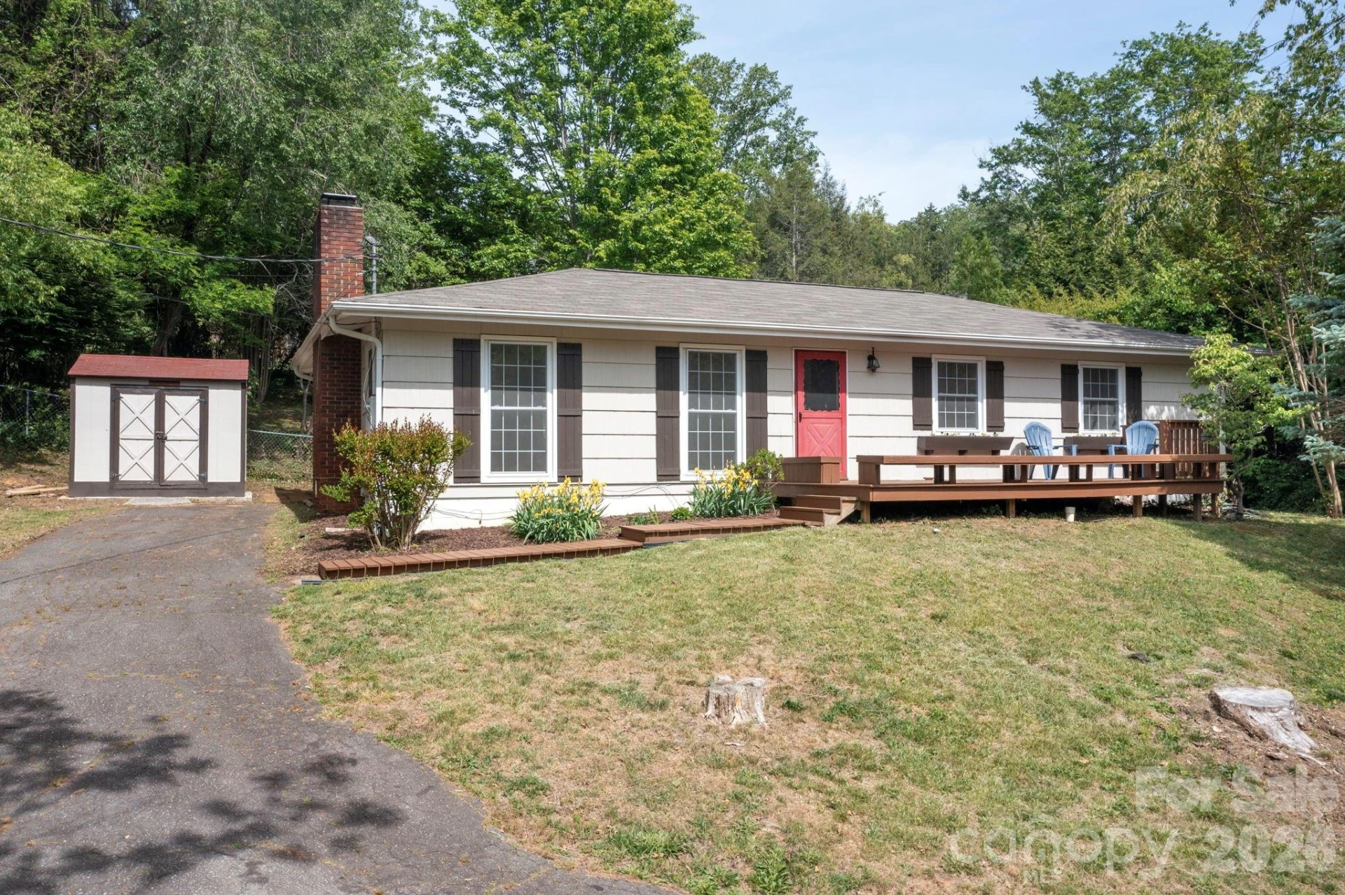 34 Wolfe Cove Road