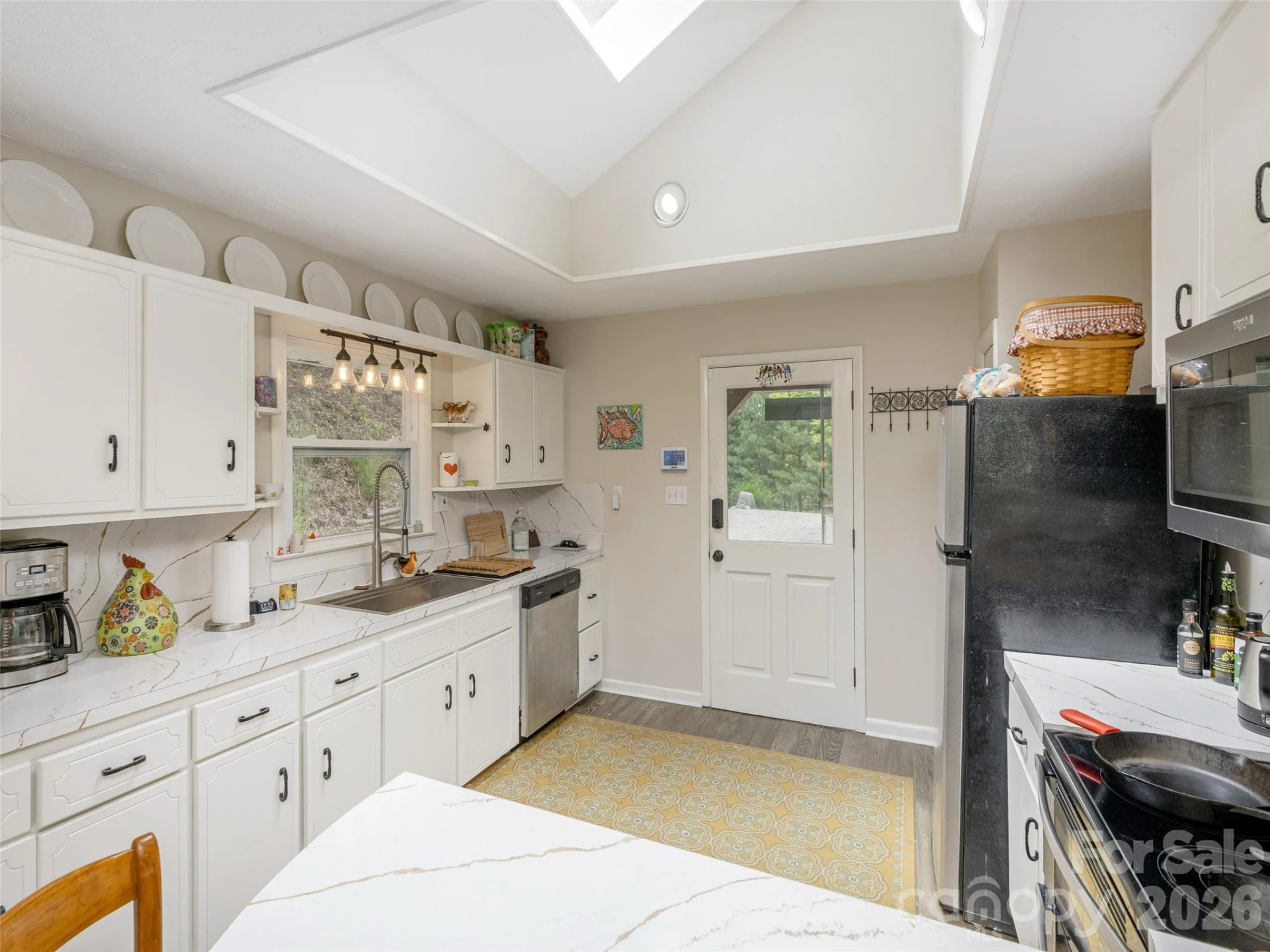 411 Patton Mountain Road - Photo 11