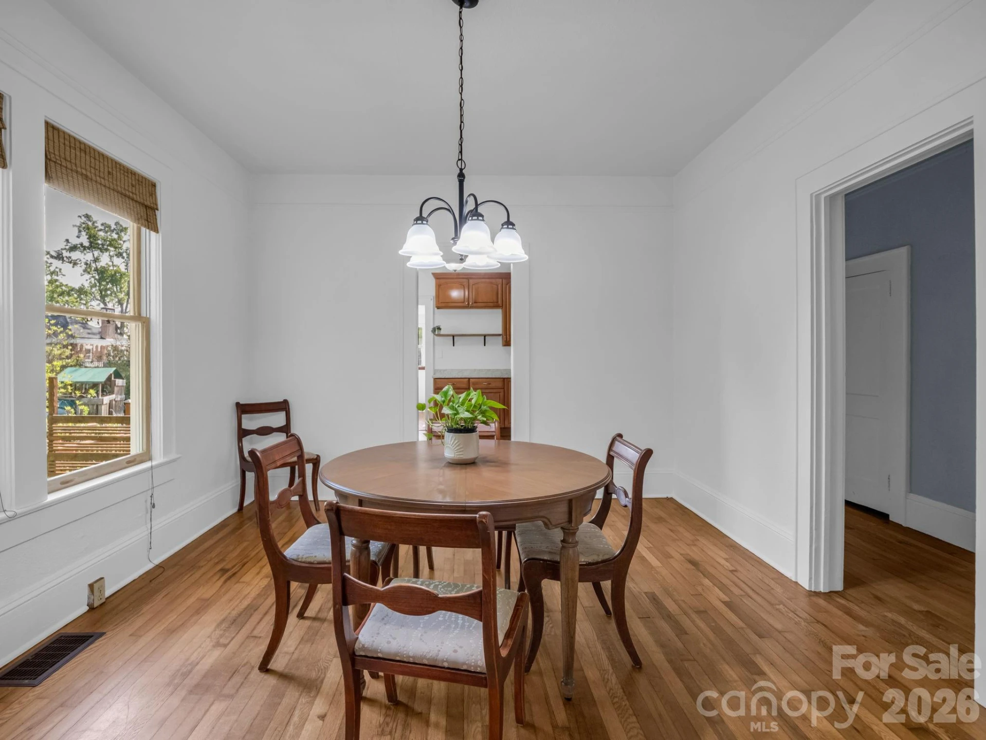 1534 Kensington Road - Photo 14