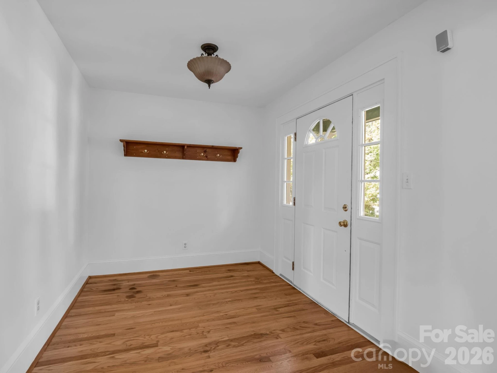 1534 Kensington Road - Photo 8