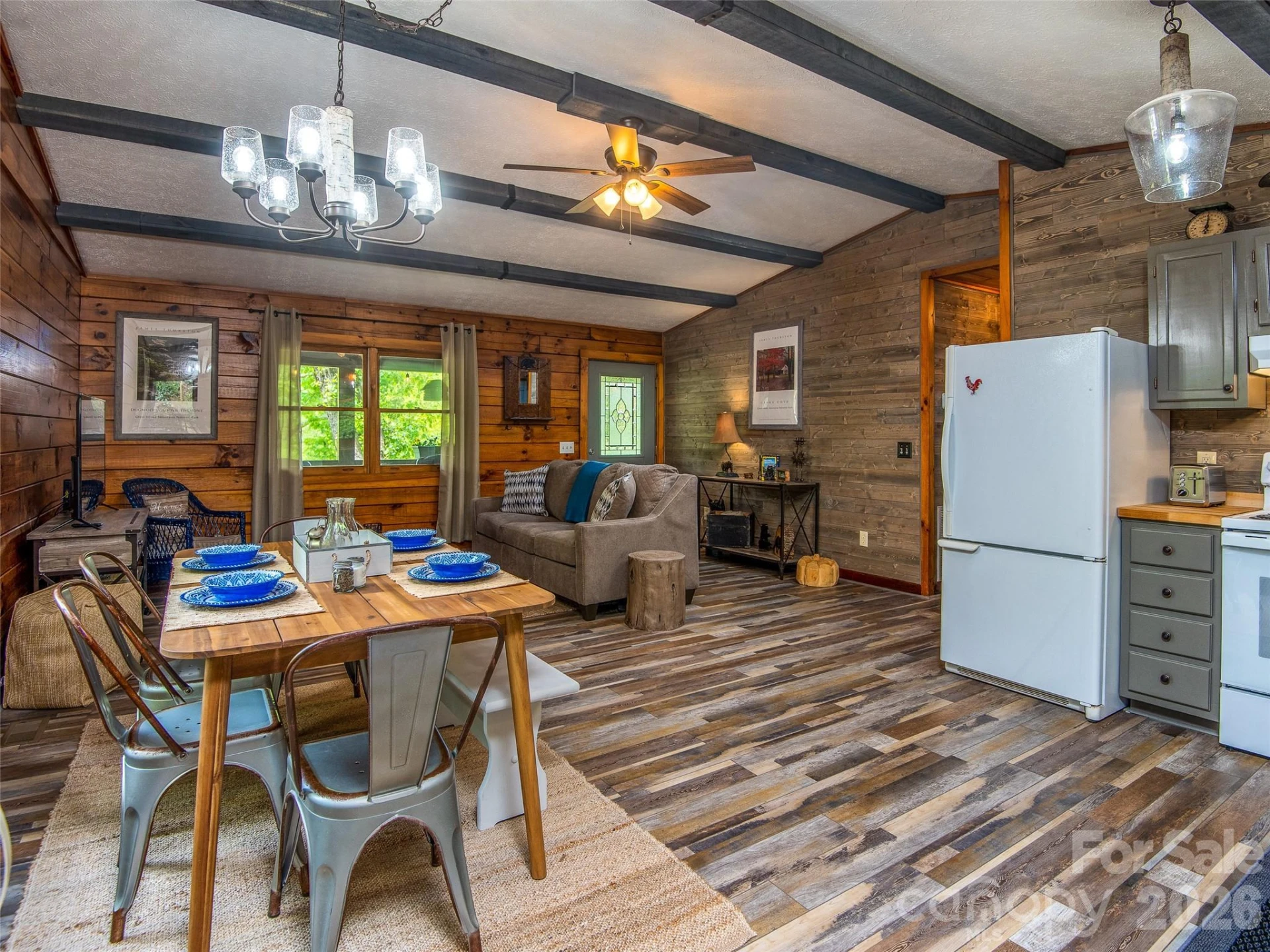 154 Cedarwood Drive - Photo 3