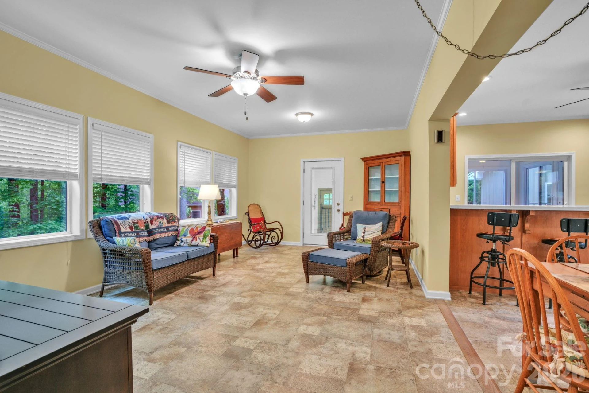 189 Friendly Circle - Photo 6