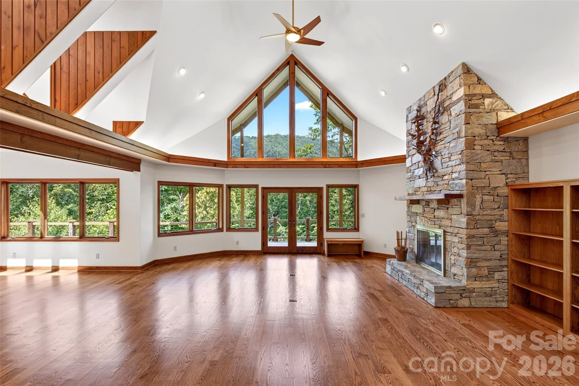 117 Shenandoah Terrace - Photo 3
