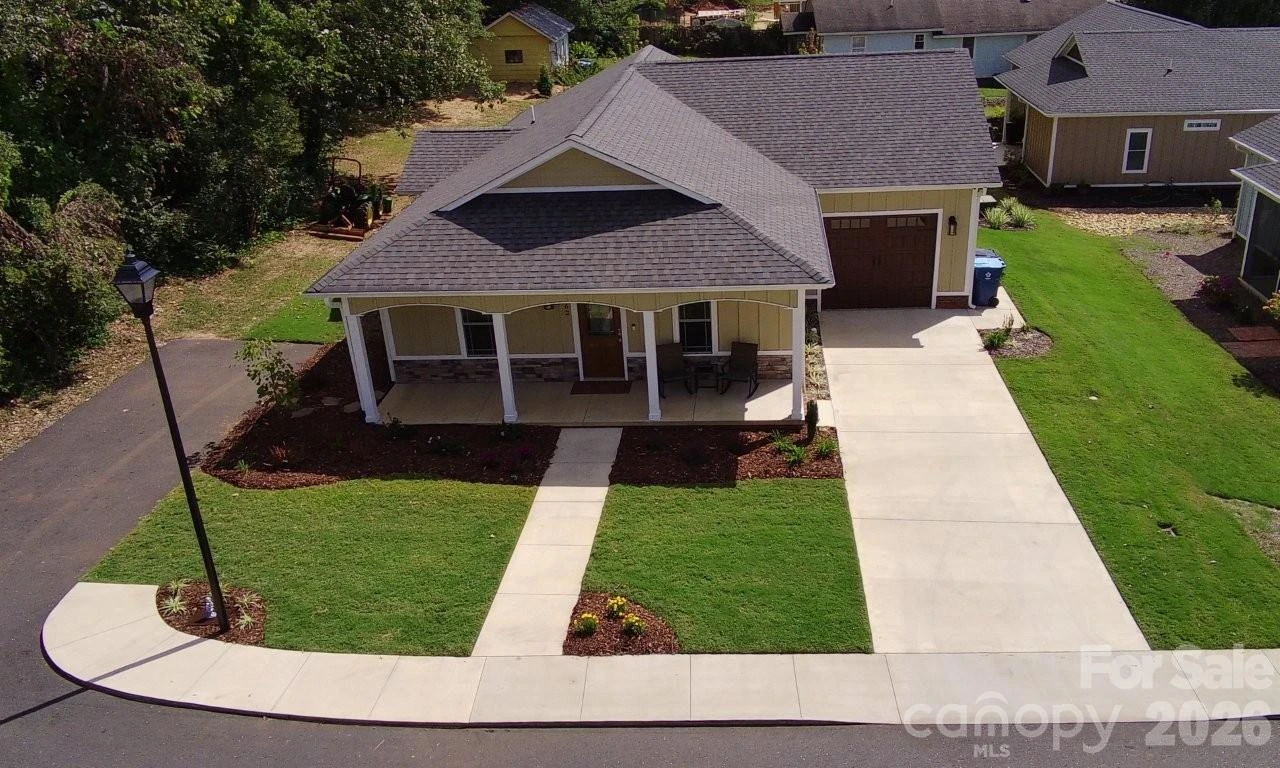 162 Red Oak Drive - Photo 2