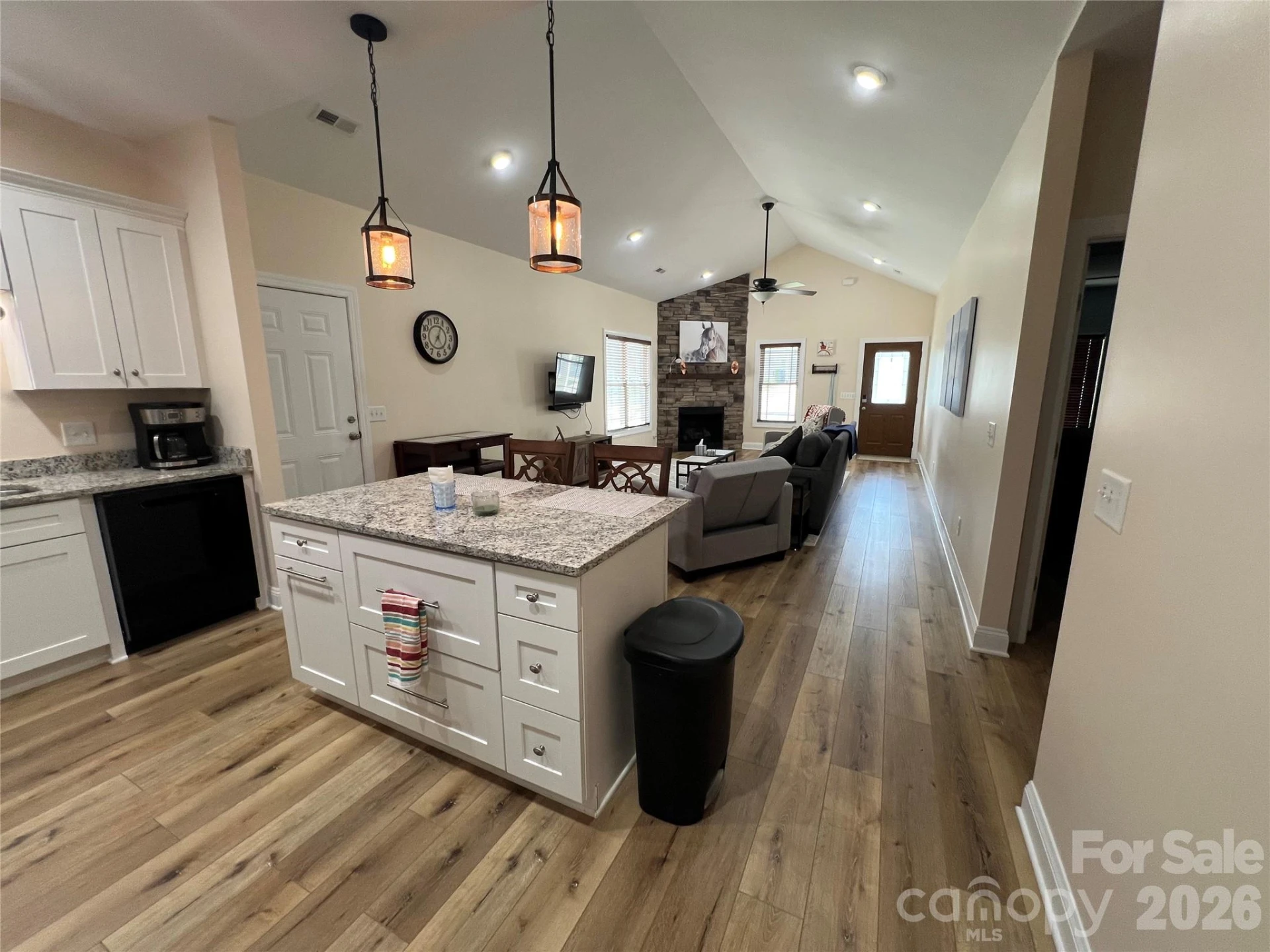 162 Red Oak Drive - Photo 4