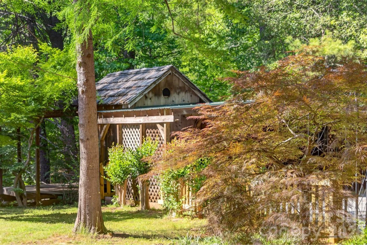 3205 Collinsville Road - Photo 24