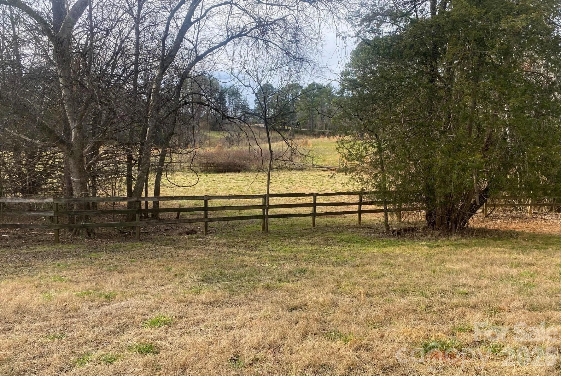 3205 Collinsville Road - Photo 34