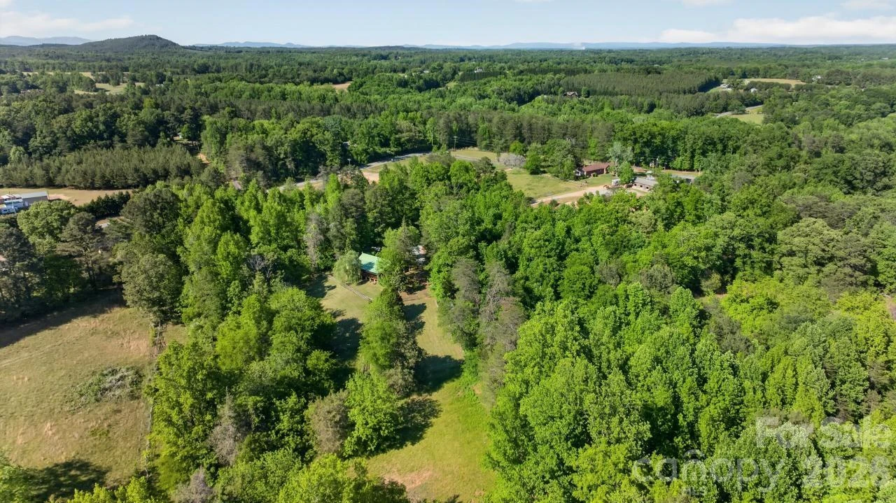 3205 Collinsville Road - Photo 45
