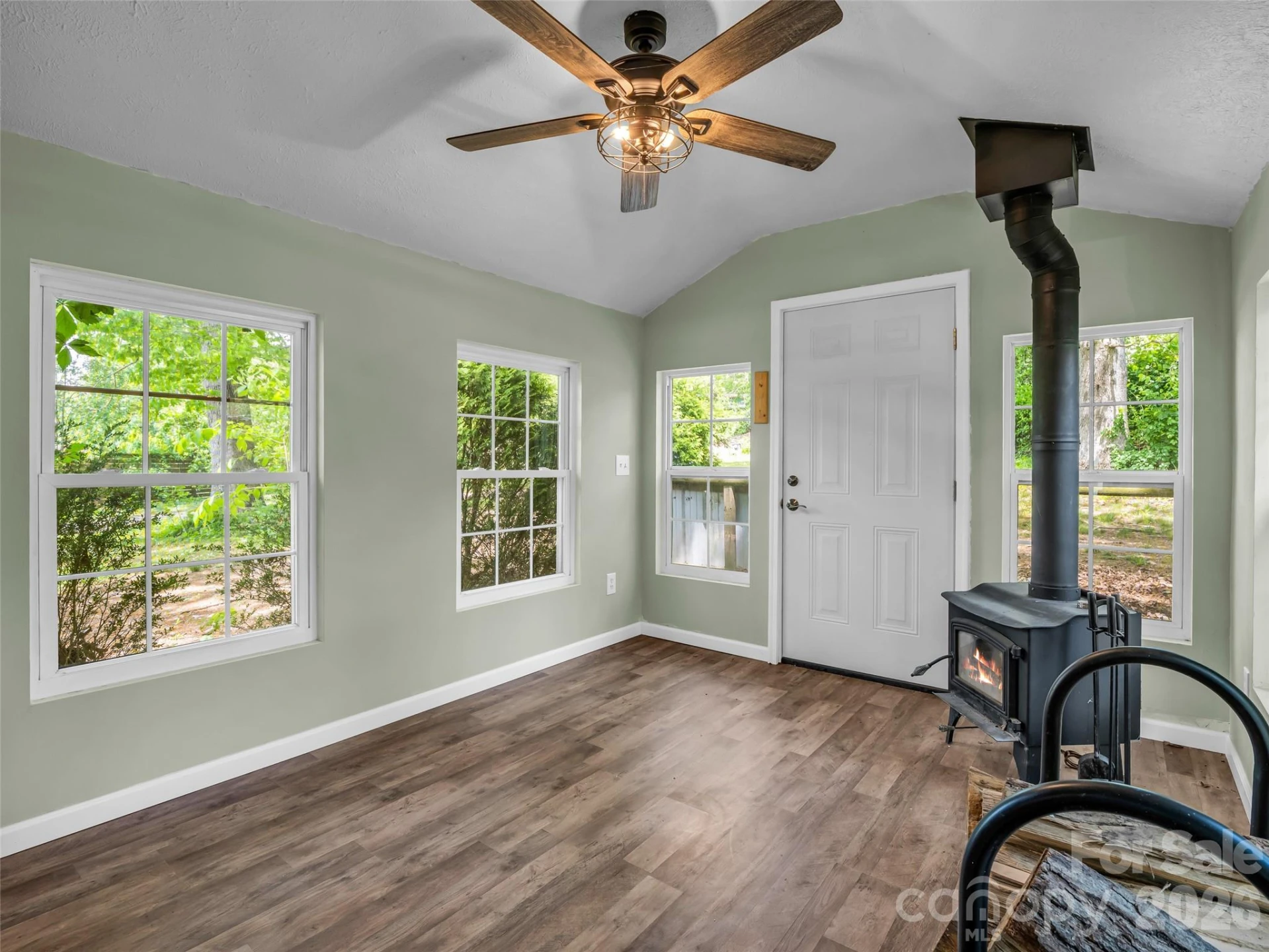 1916 Old Spartanburg Road - Photo 18