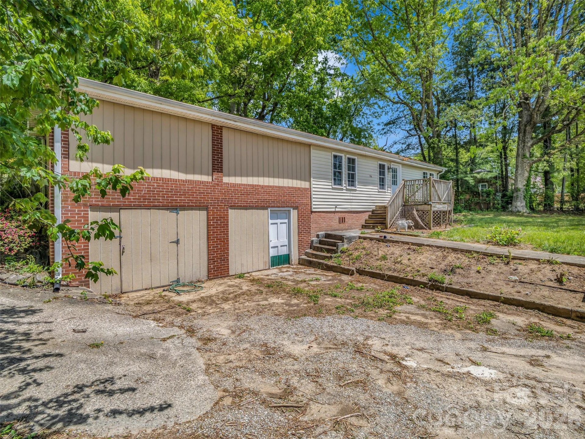1916 Old Spartanburg Road - Photo 4