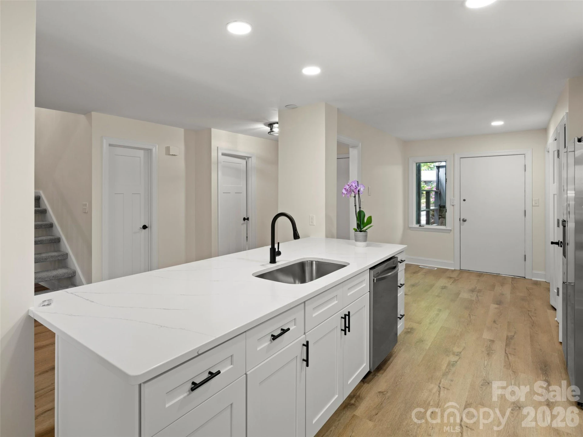 203 Crowfields Drive - Photo 4
