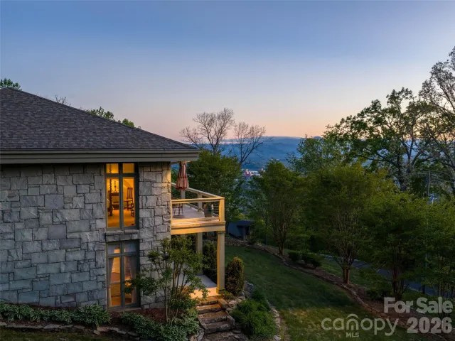 65 Crestwood Road