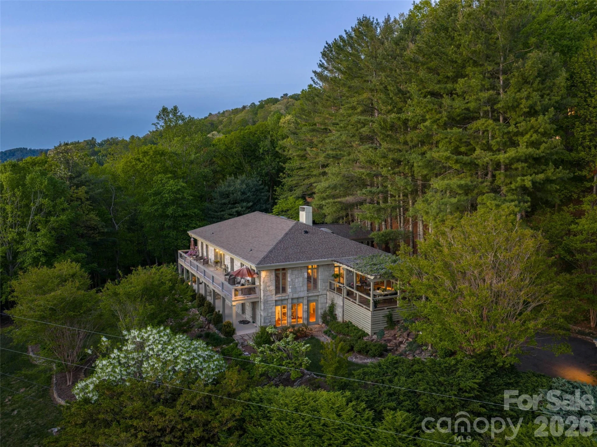 65 Crestwood Road - Photo 2