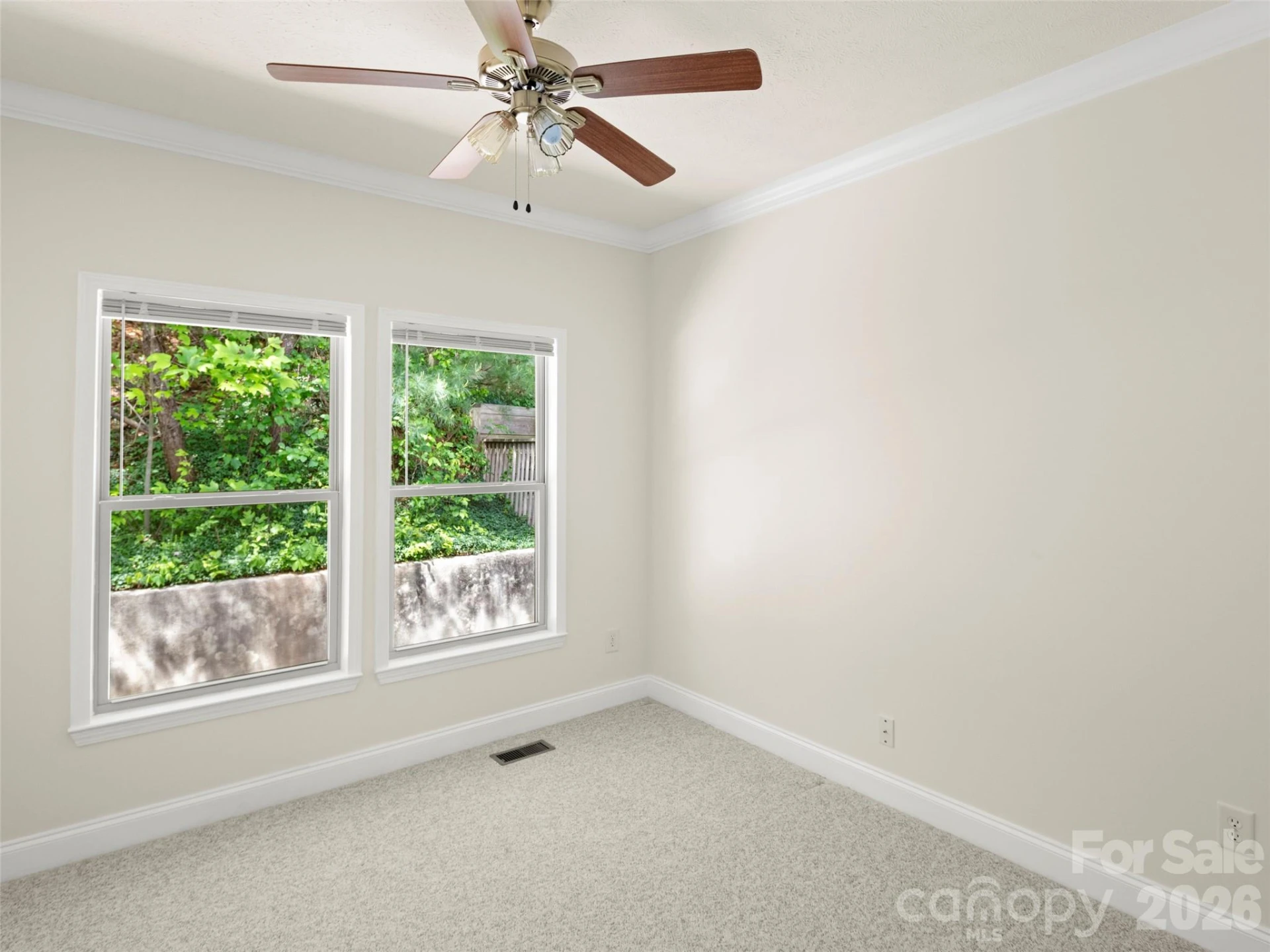 1 Hedgerose Court #B - Photo 18