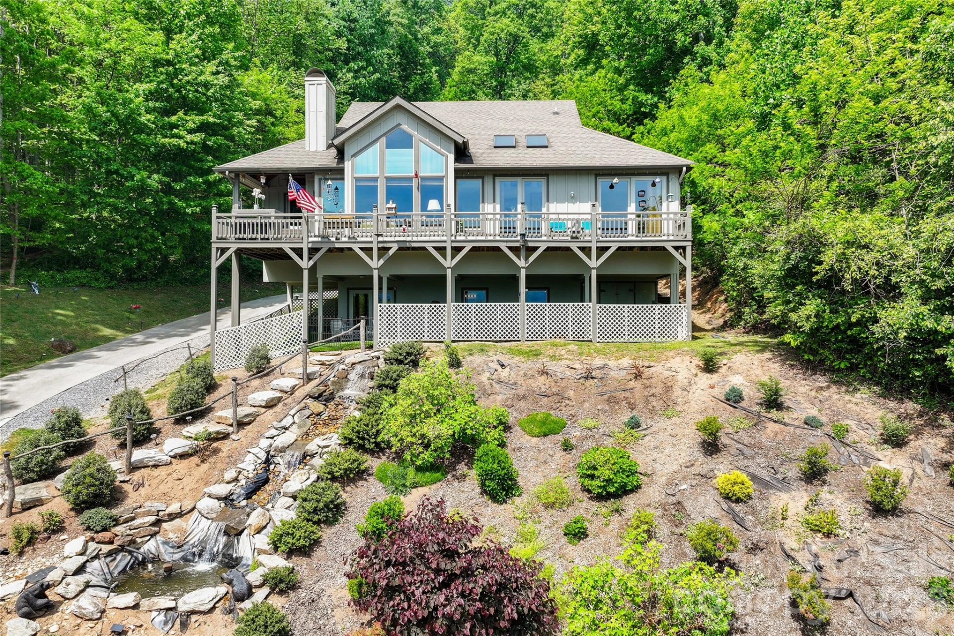 266 Hawks Crest Drive - Photo 2