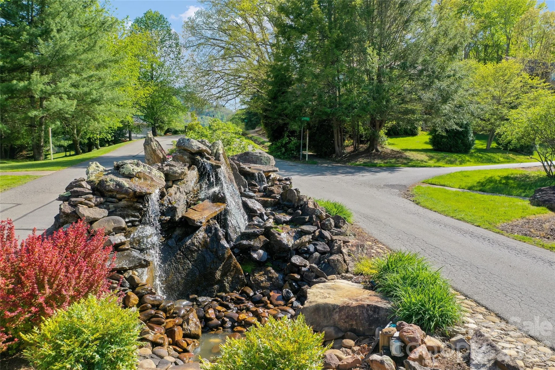 266 Hawks Crest Drive - Photo 43